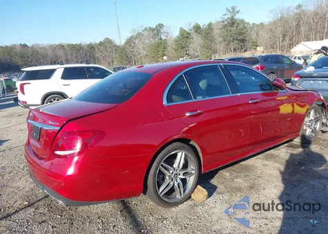 2019 Mercedes-Benz E 300 4Matic z USA, uszkodzony, nr VIN WDDZF4KB8KA489455